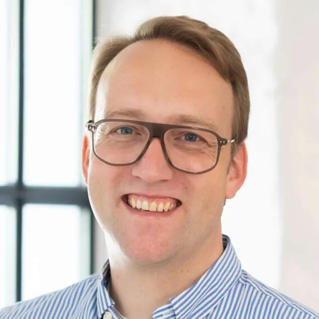 Portrait Dr. Robin Kiera