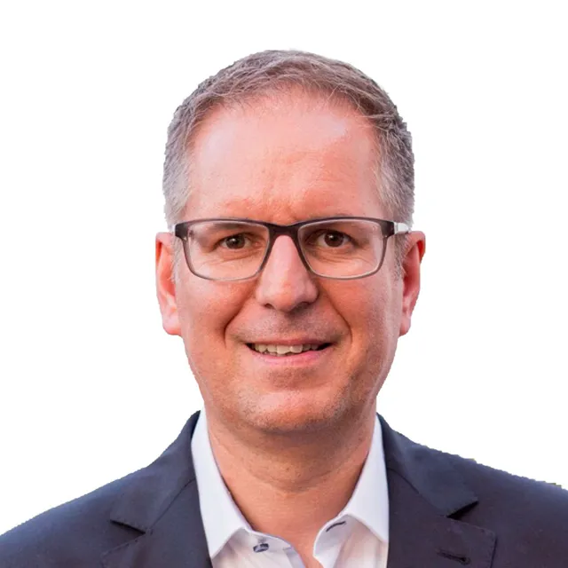Portrait Dennis Pilz