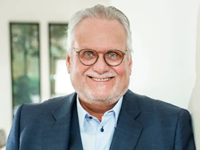 Portrait Helge Ziegler